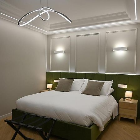Mom Apartment Rooms&Suites تيفولي المظهر الخارجي الصورة