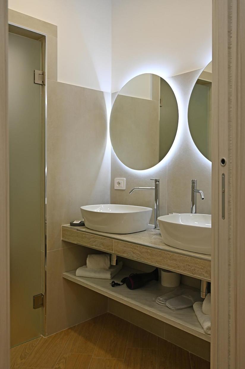 Mom Apartment Rooms&Suites تيفولي المظهر الخارجي الصورة