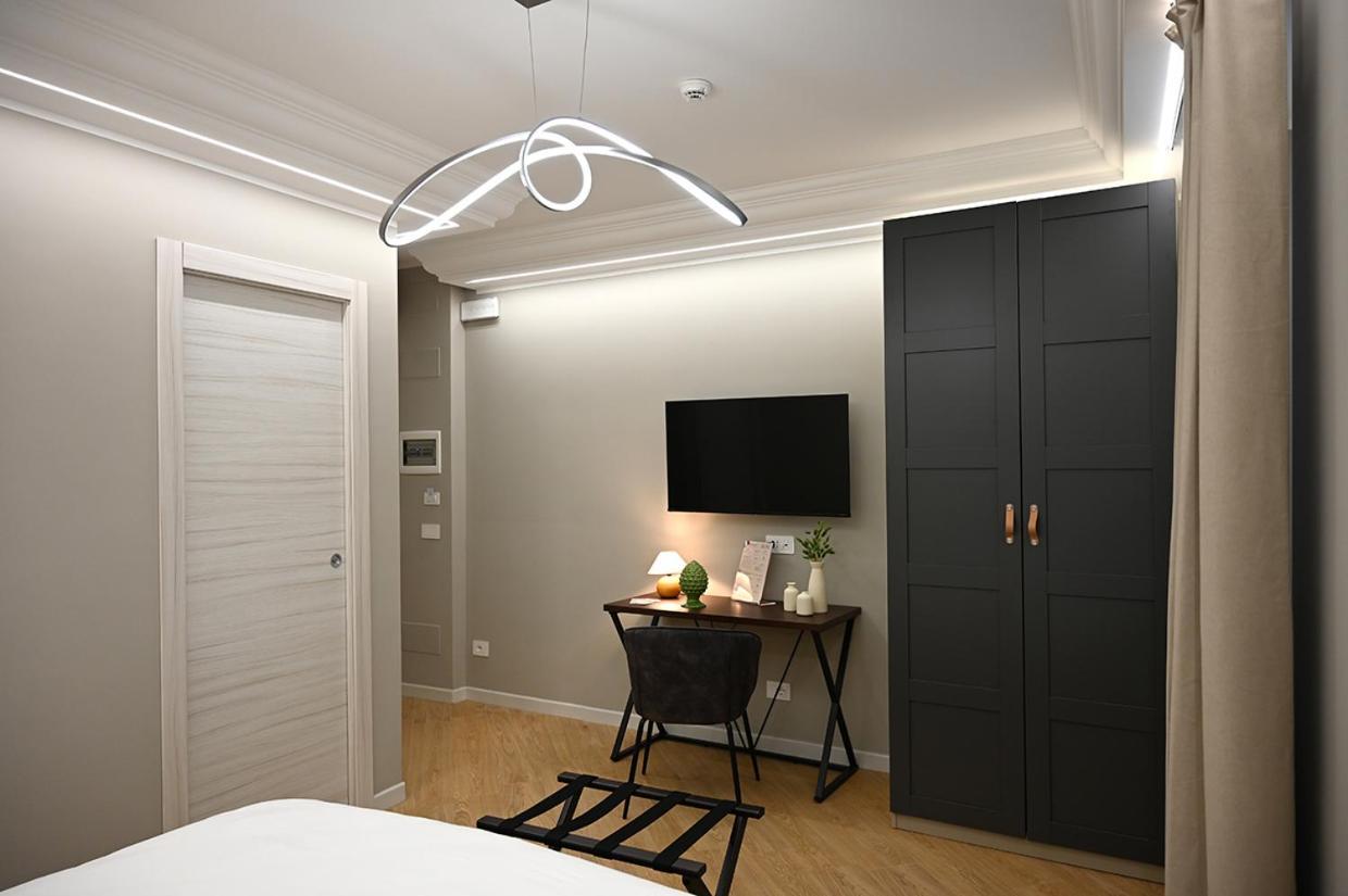 Mom Apartment Rooms&Suites تيفولي المظهر الخارجي الصورة