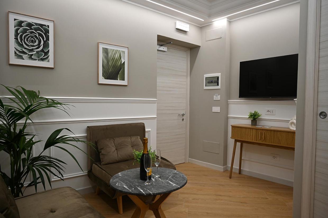 Mom Apartment Rooms&Suites تيفولي المظهر الخارجي الصورة